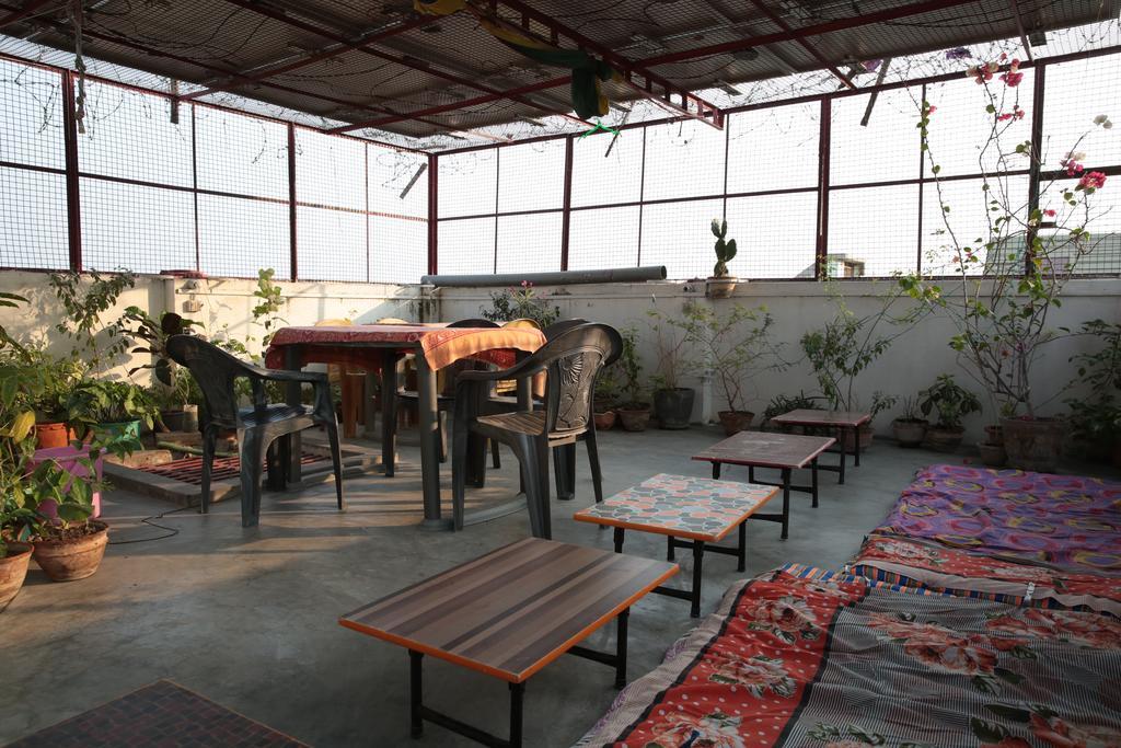 Somit Paying Bed & Breakfast Varanasi